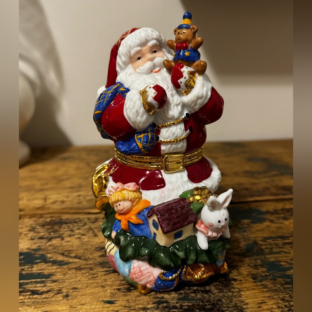 Festive Santa Claus Figurine with Gold Accents